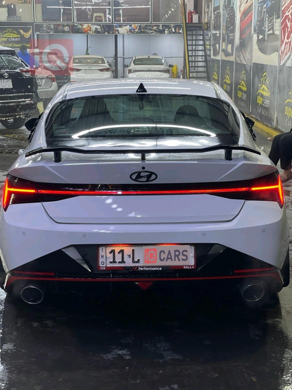 هیۆندای ئەلەنترا